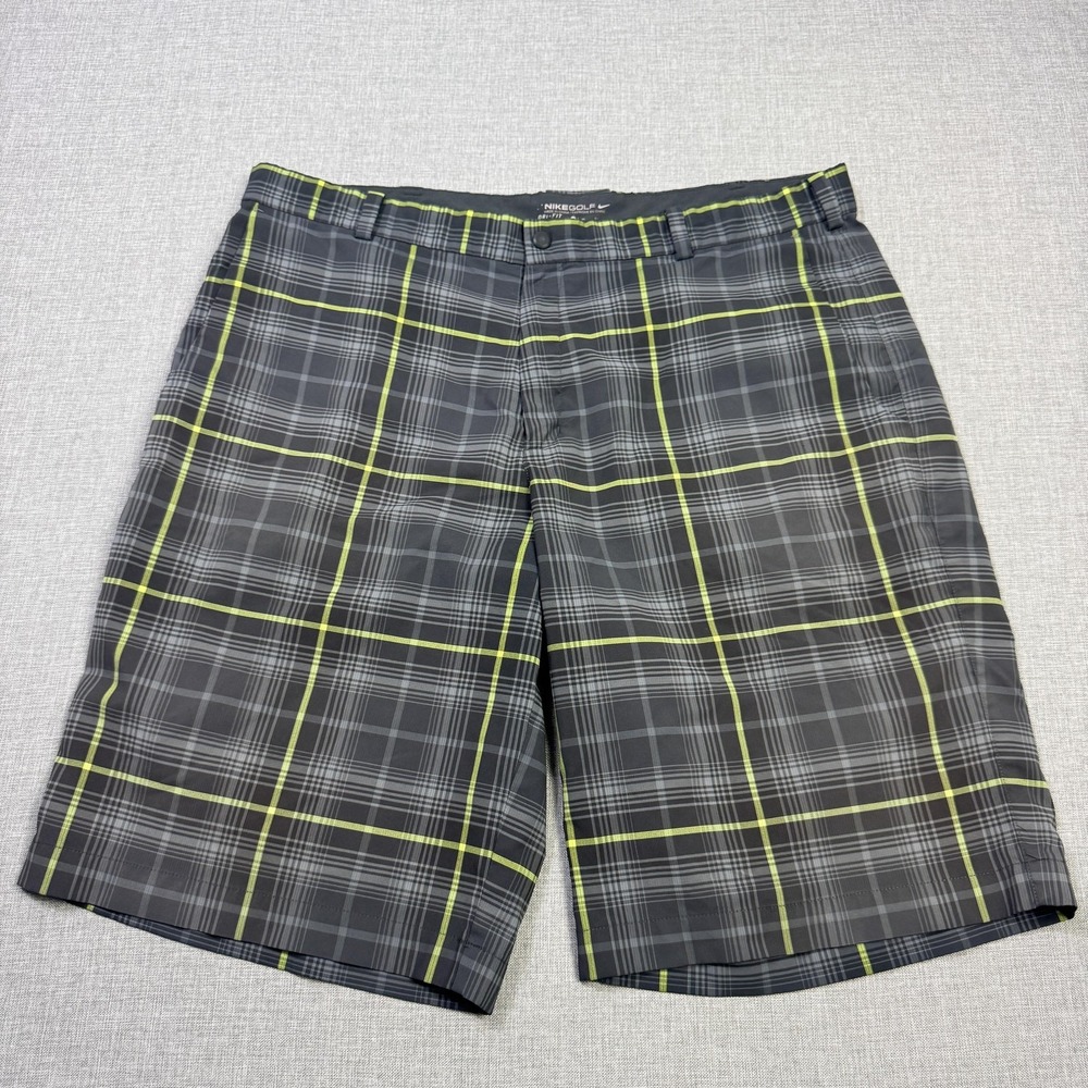 Nike Golf Plaid Bermuda Shorts Mens 38 Gray Polyester Spandex Dri-FIT 11" Inseam